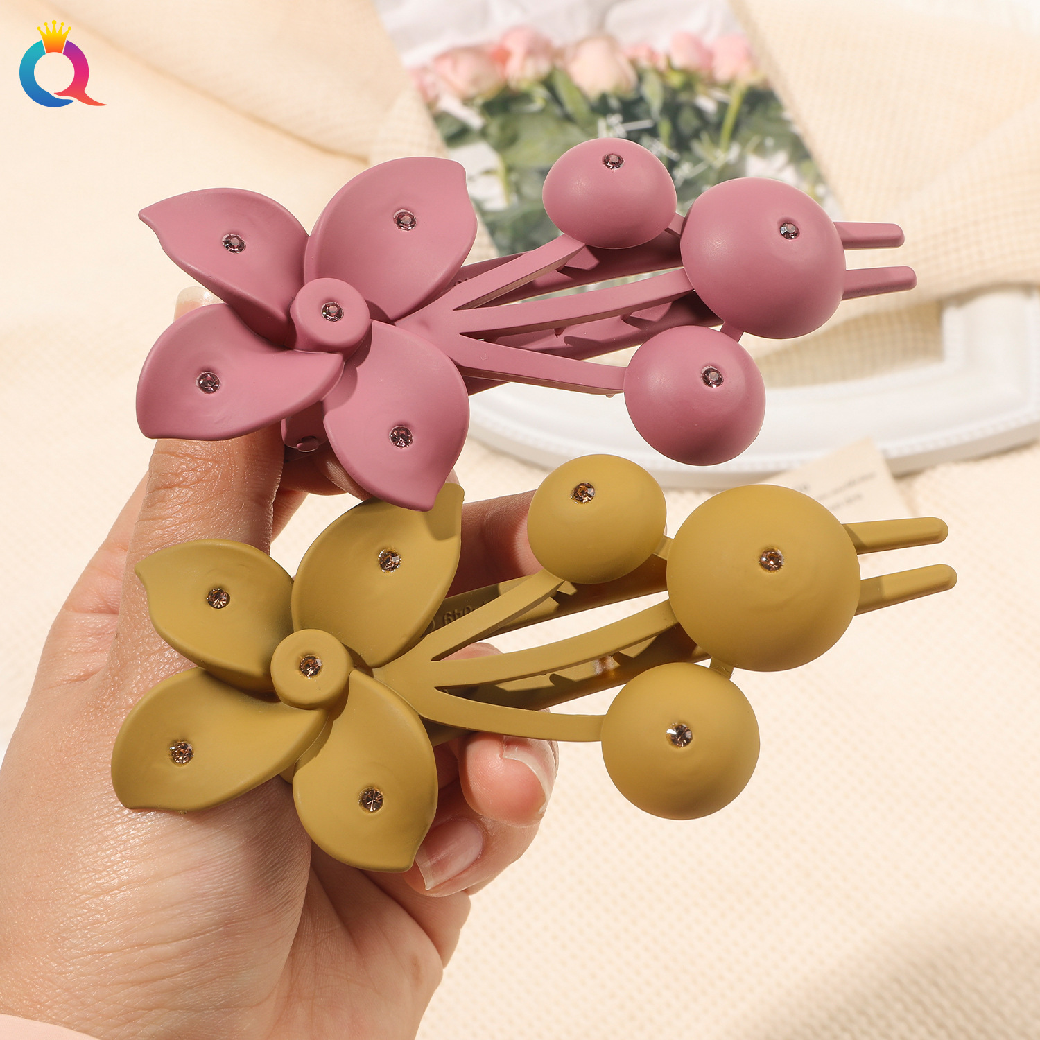 Qiyue Flower Hair Clips, women's back head clips, hair clip accessories, Large duckbill clips, wholesale of popular online hair clips Application Scenario