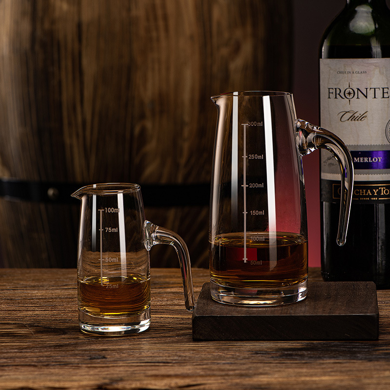 Wholesale of 150ml white spirit dispensers with logo printed glass white spirit kettles and hotel small bottles details Picture