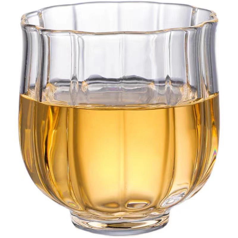 Lotus Tea cup, high borosilicate heat-resistant transparent glass, pink transparent master cup, flower tea and fruit wine cup, personal tasting cup Item Picture