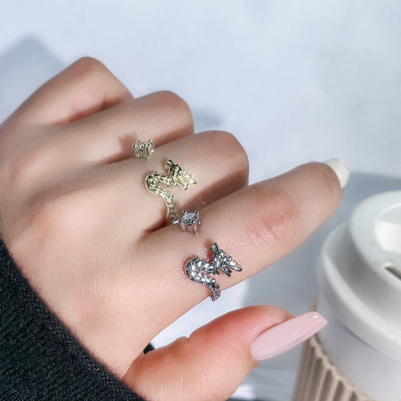 New Chinese-style retro dragon-shaped open ring for women on Instagram, a cold and niche design, light luxury and versatile ring Application Scenario