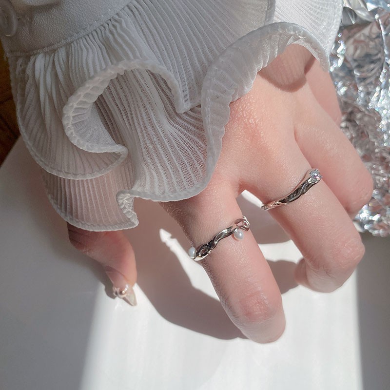 Sweet and cool style, irregular texture, pleated zircon open ring, a niche design for women, with a sense of high-end luxury and individuality Specification drawing
