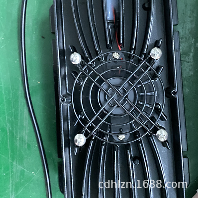Chengdu Beaver Intelligent Loading and Unloading AGV Manufacturer, Sichuan Chongqing Southwest CTU Material Box Robot undefined