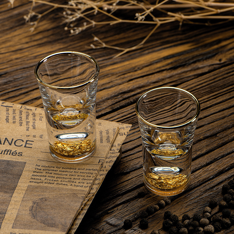 Gold-painted white spirit cup set, high-end household glass wine divider, small one-mouth cup, high-end creative white spirit cup and wine cup Application Scenario