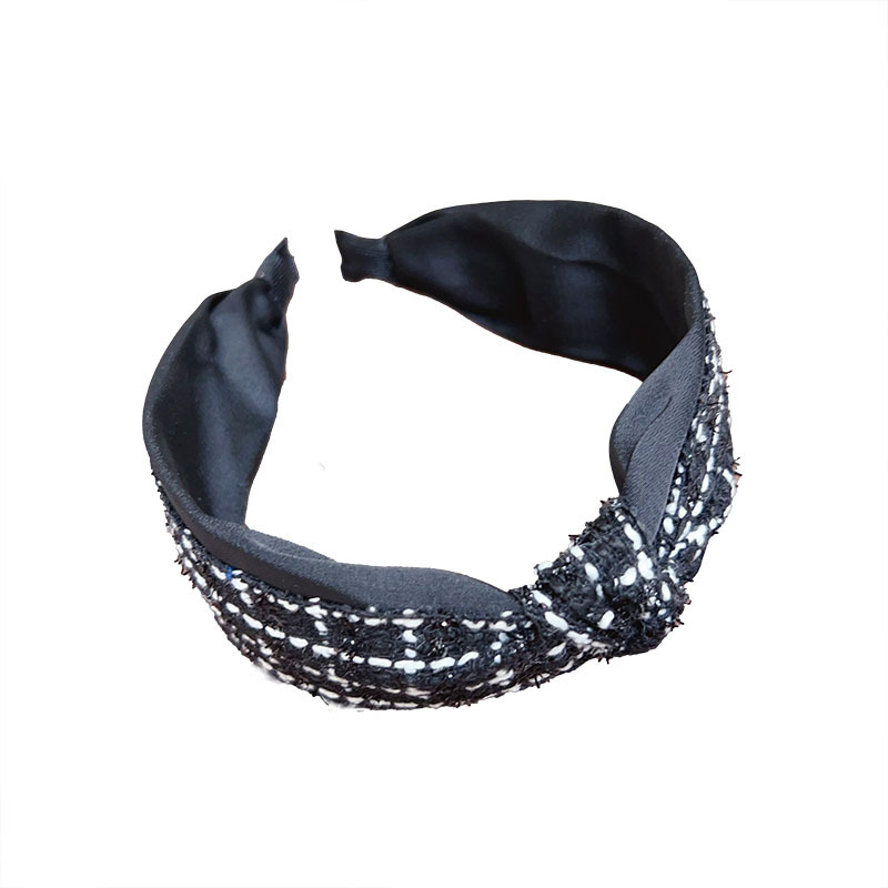 New Chanel-style black and white knotted hair band, high top and wide edge headband, Korean high-end face-washing hair clip accessory Item Picture