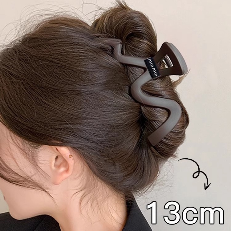 min letter wave clip Summer new high-end style hair clip Large volume Shark clip back head hair accessory details Picture