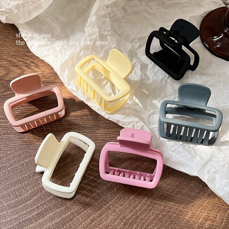 Dopamine small square clip semi-tie hair, a new medium-sized square hair clip for the back of the head from South Korea in 2025 Specification drawing