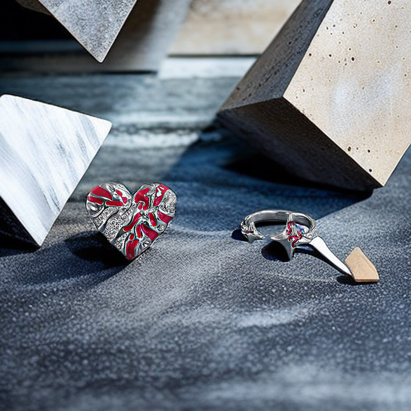 Irregular-textured red heart-shaped glazed open ring for women on Instagram, a cool and fashionable, individual and trendy food ring details Picture