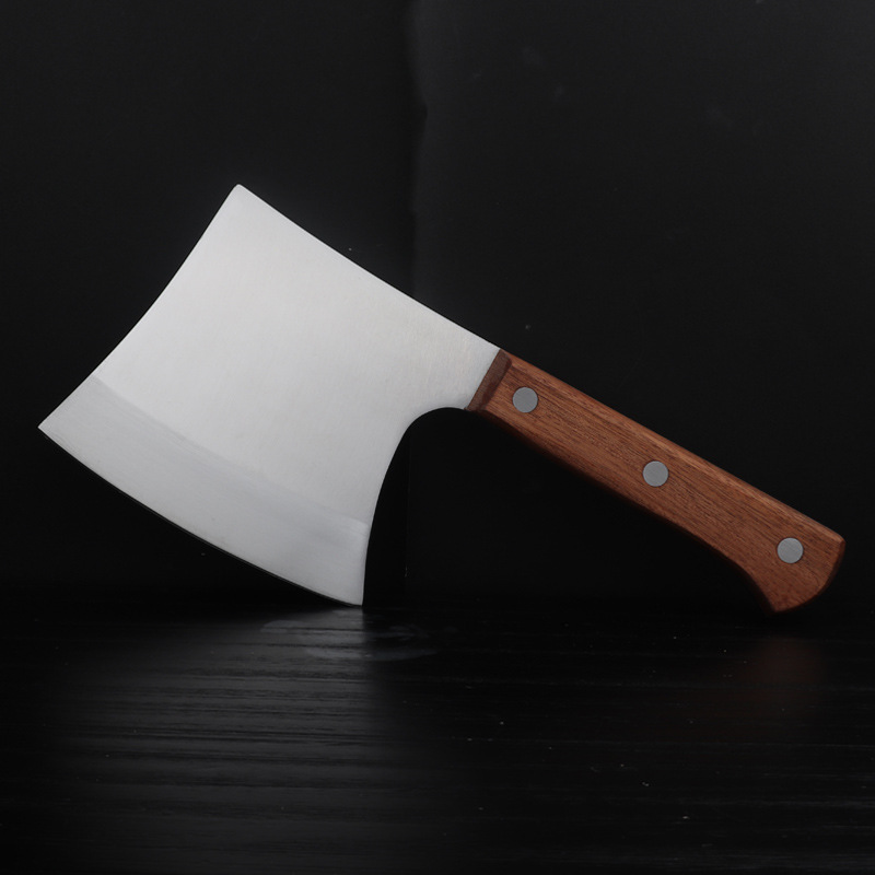 Yangjiang kitchen knives are hand-forged and chopped bone axes. They are used by hotel chefs, stalls and shops. These large bone axes are easy to sharpen Application Scenario