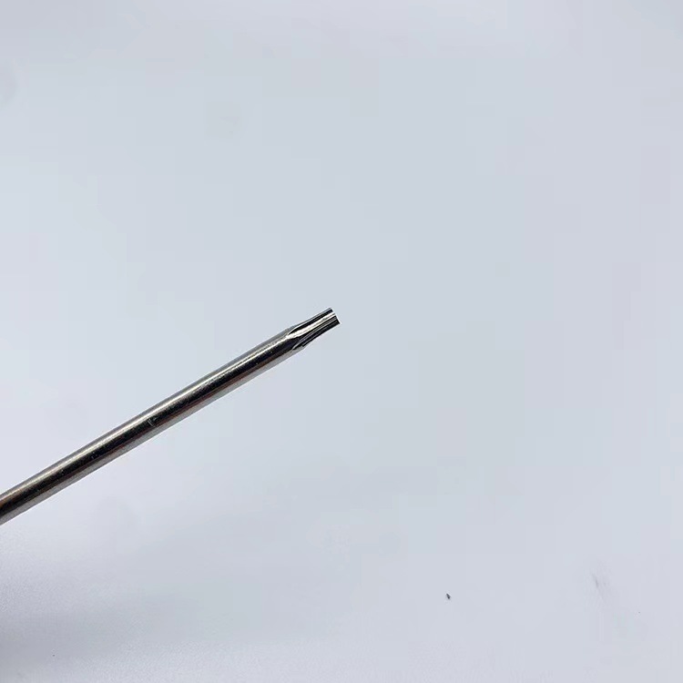 Perforated hardened plum T6T8T10T15T20T25T30T40T45L type wrench amphibious double star wrench Application Scenario