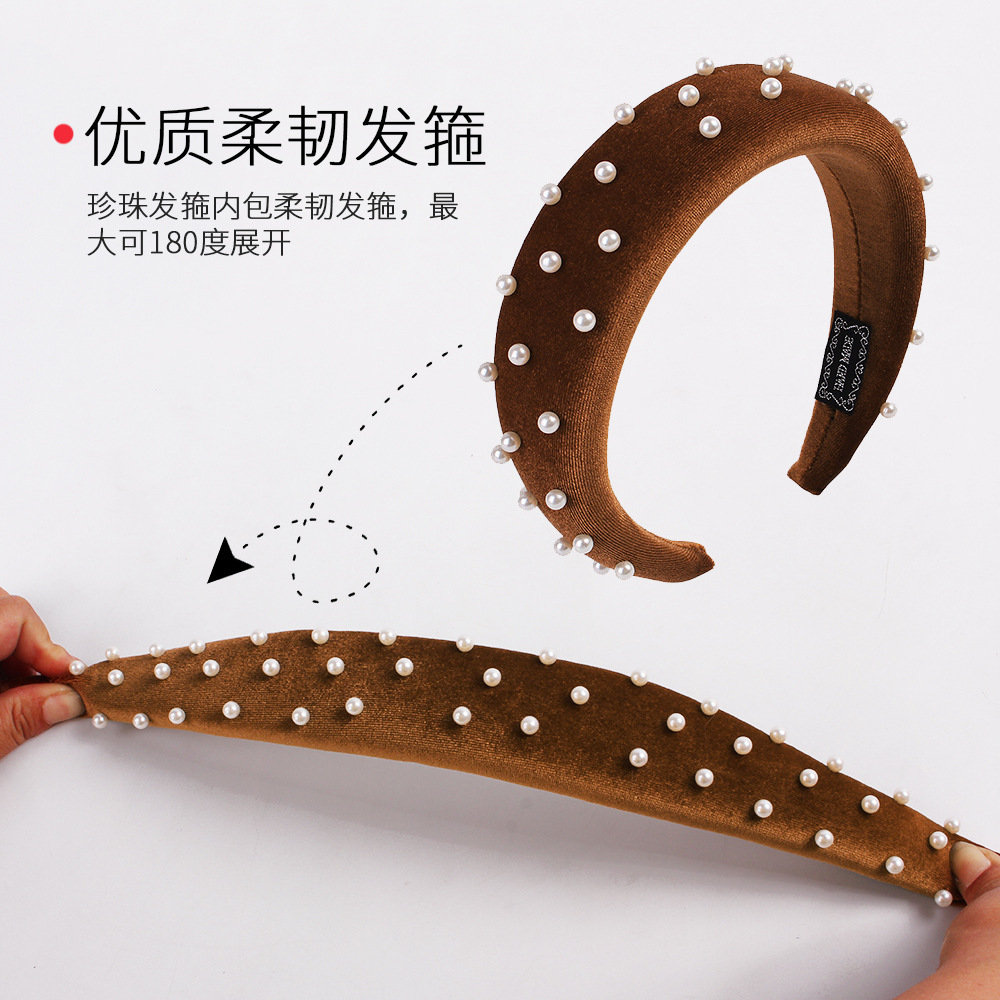 Qiyue Cross-border Trendsetter Fashion Show Creative New pearl knotted thickened sponge fleece hair band and headband E13 Application Scenario