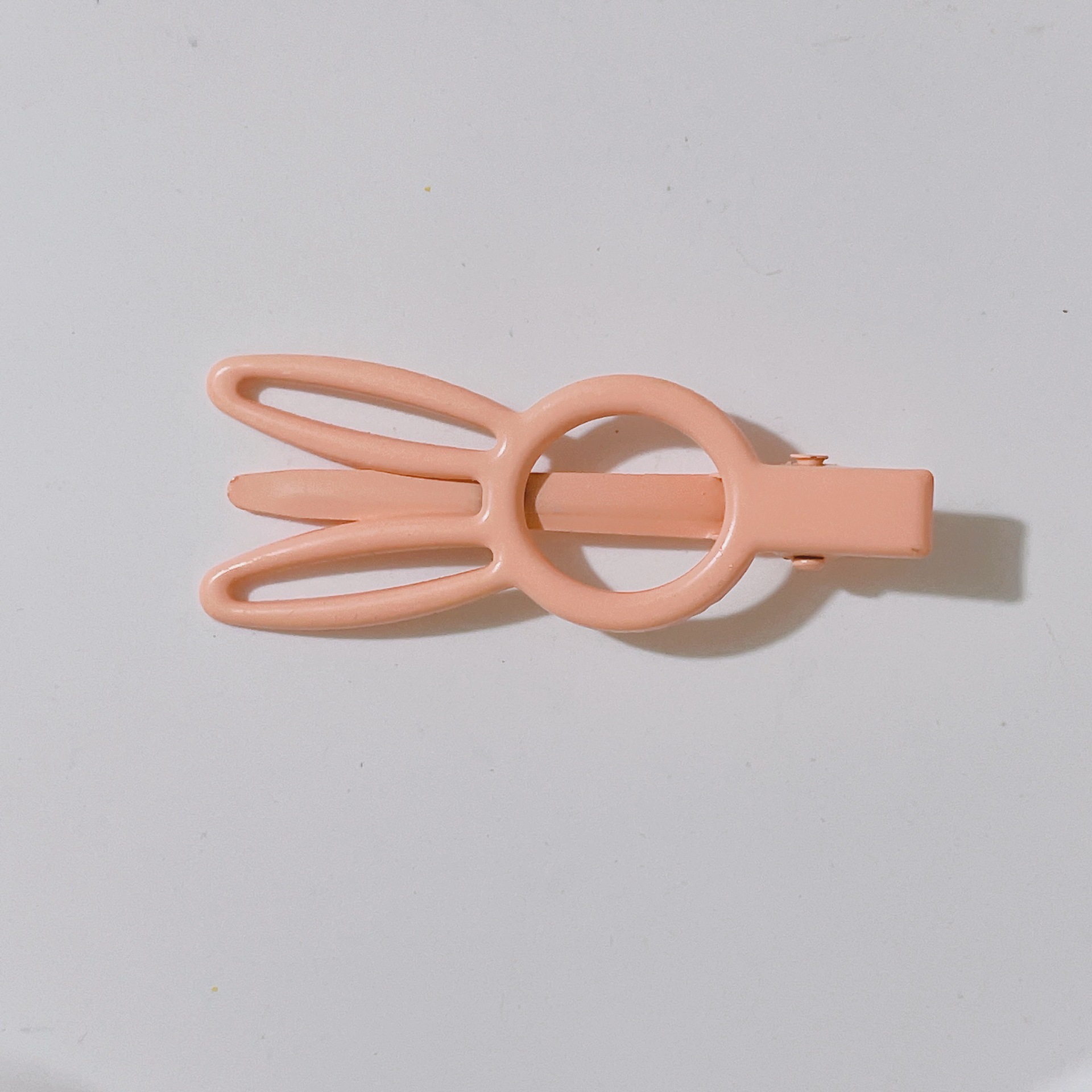 Cartoon cute little rabbit children's hair clips, candy-colored bangs, broken hair, side duckbill hair clips, diy hair clips Application Scenario