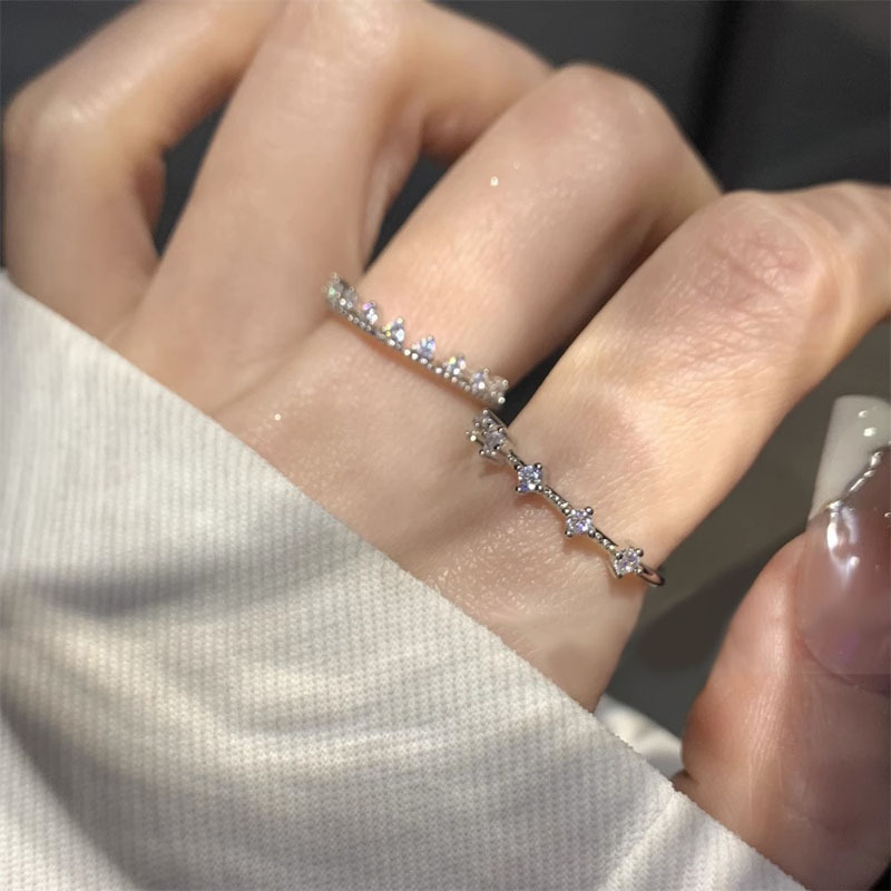 A new, exquisite and simple zirconia ring for women on Instagram, with a cold and elegant style, is a niche and light luxury layered ring Specification drawing