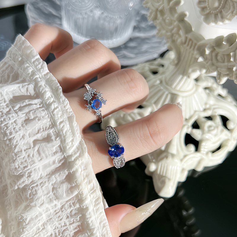 New egg-shaped fashionable blue zircon open ring for women with micro-setting, light luxury and niche design, high-end retro index finger ring full figure