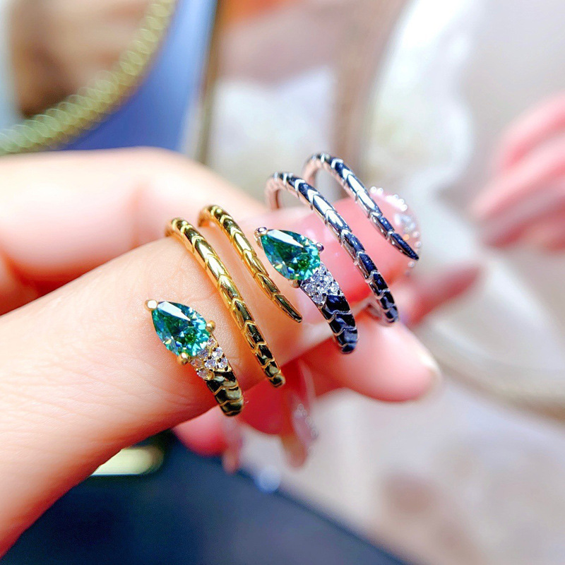 A light luxury waterdrop green zircon snake-shaped opening ring for women on Instagram, simple, fashionable and individual, wrapped snake food ring Specification drawing