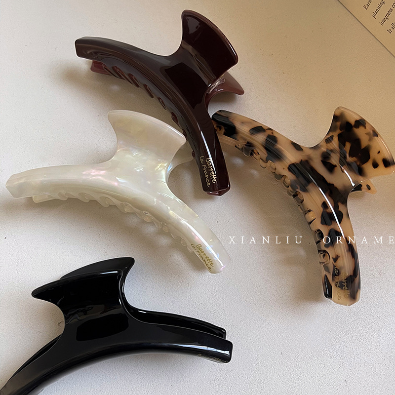 A new French retro acetate hairpin, a stylish shark clip, a niche and high-end leopard print hair clip, and an acetate hairpin Specification drawing