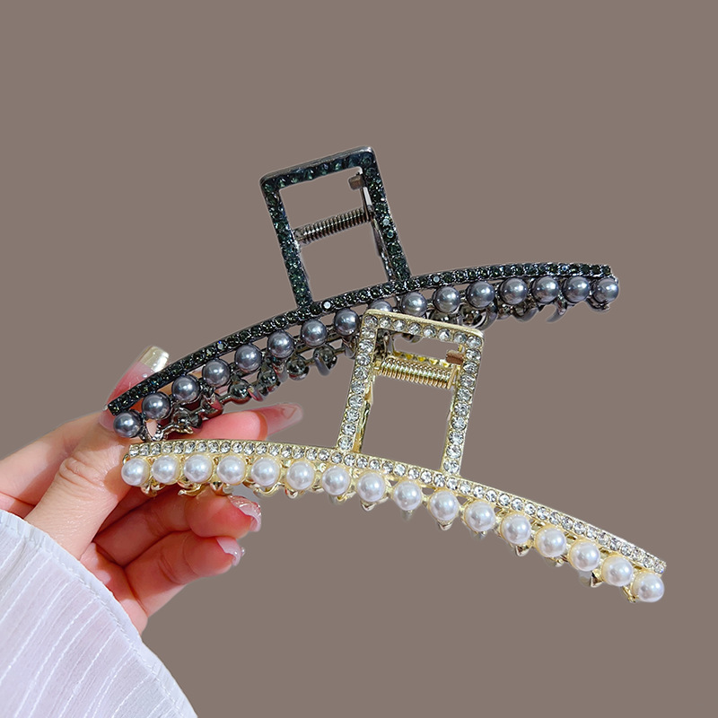 14CM large-sized women's summer hair clip, pearl water diamond hair clip at the back of the head, large hair capacity, shark clip details Picture