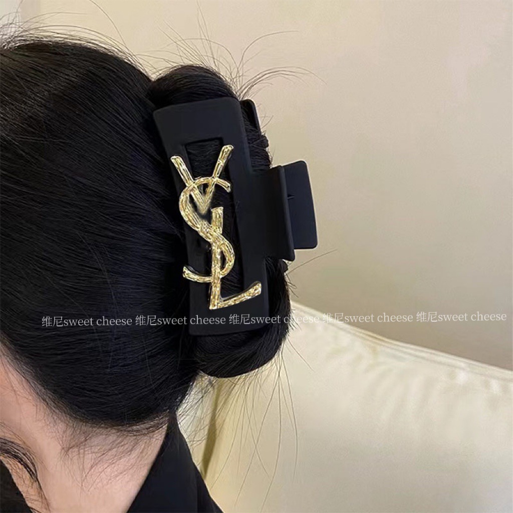 Half-tied hair with black letter hair clips and hair accessories, ins high-end style, little chanel-style, Korean back head grabber, women's shark clip full figure