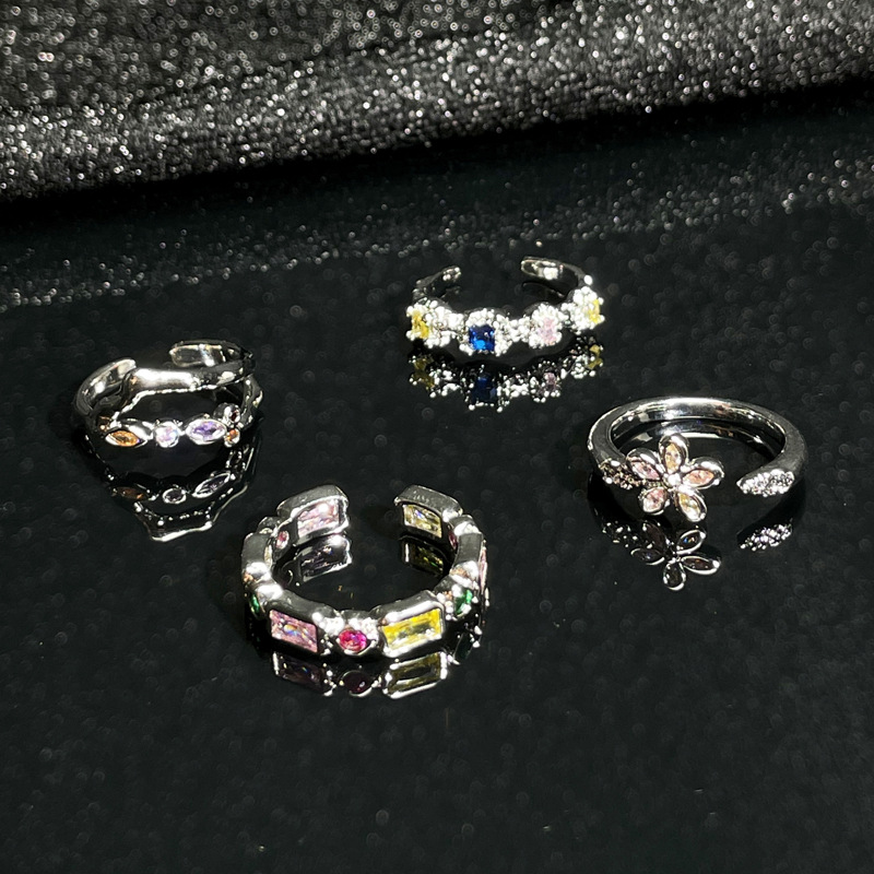 New irregular colored diamond zircon light luxury open ring, a niche design for women, with a cold and unique style, sweet and cool index finger ring Application Scenario