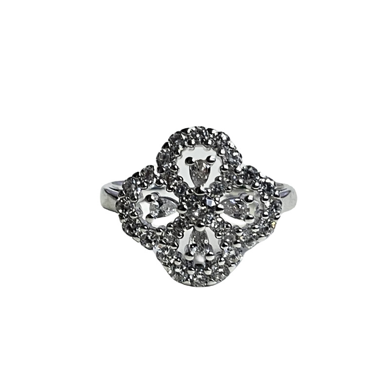 This irregular heart-shaped diamond index finger ring exudes a sense of luxury and sophistication for women. It features an ins style and is fashionable and versatile Item Picture