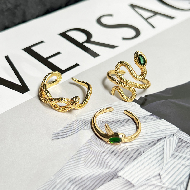 A new golden snake-shaped open ring for women, featuring the zodiac sign of the Chinese zodiac, exudes a sense of fashion and high-end individuality Application Scenario