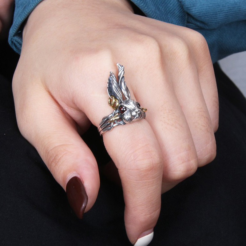 A best-selling retro zodiac year rabbit open ring for women on Instagram, with a cool and fashionable style. It's a niche and versatile personalized ring details Picture