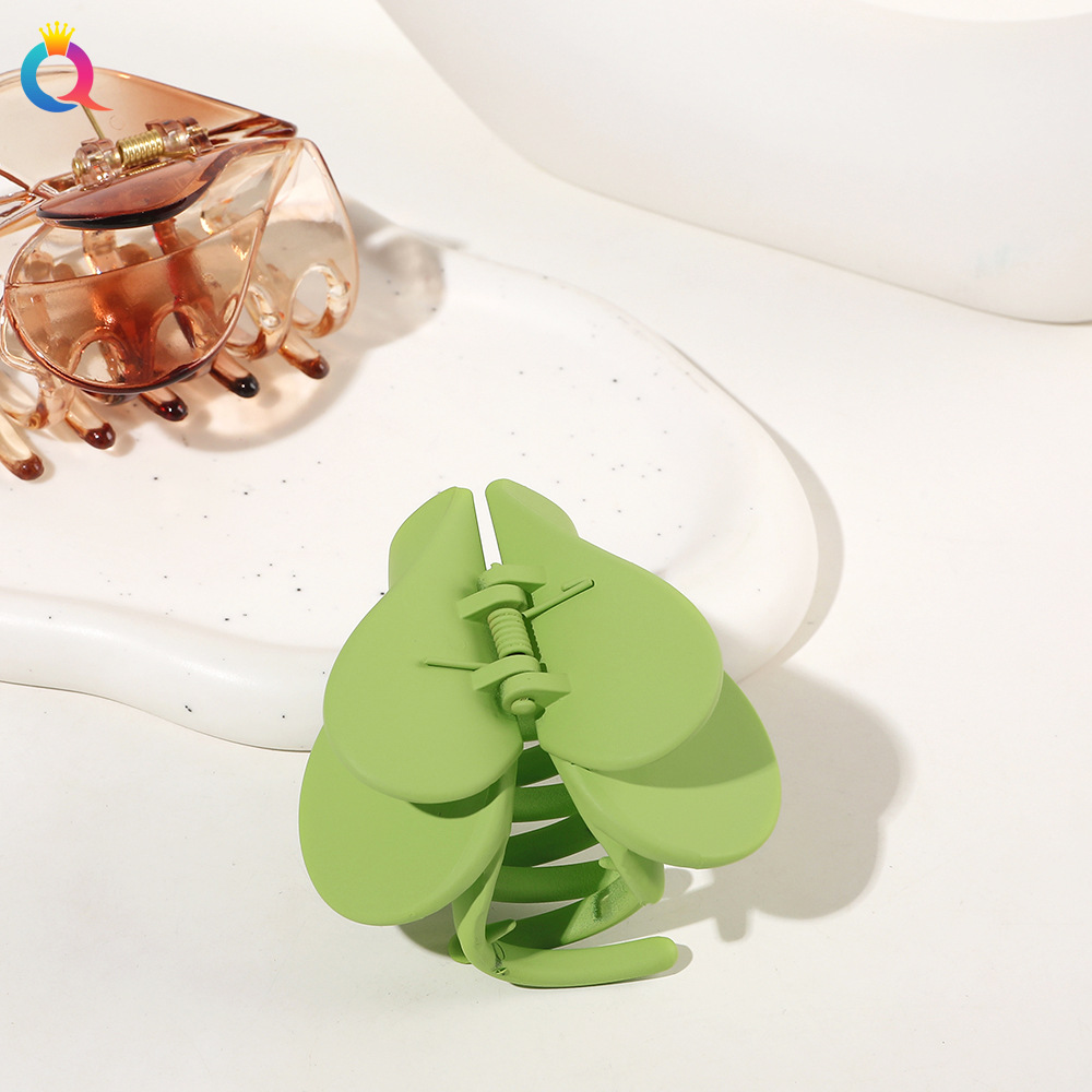 Qiyue Korean Love Hair Clips, ins high-end style, hairpin, women's shark clip, hairpin, hair accessory, headwear wholesale details Picture