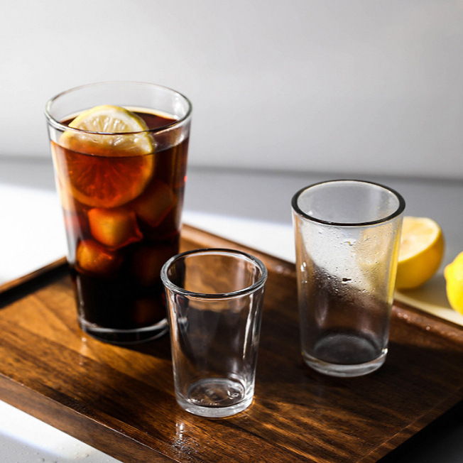Transparent pint cups, glass beer mugs, craft beer mugs, simple beverage cups, juice cups details Picture