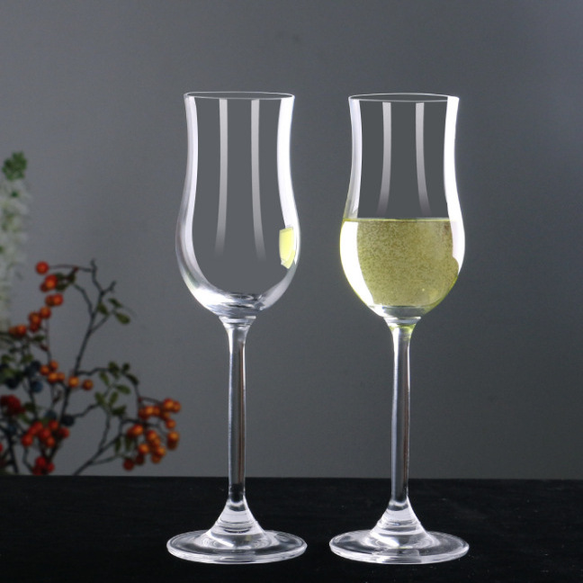 Whisky tasting glasses, tall tulip aroma glasses, sweet wine and spirits glasses, each can be printed with a logo details Picture