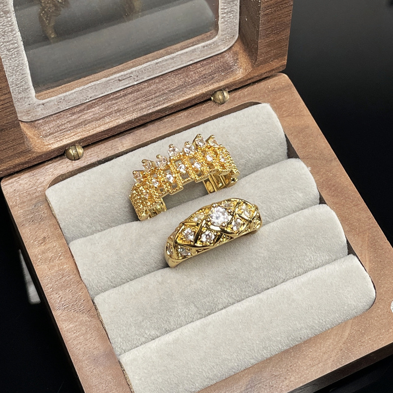 European and American retro light luxury fashion diamond-patterned micro-inlaid open ring for women, exquisitely layered Hong Kong-style niche ring Application Scenario