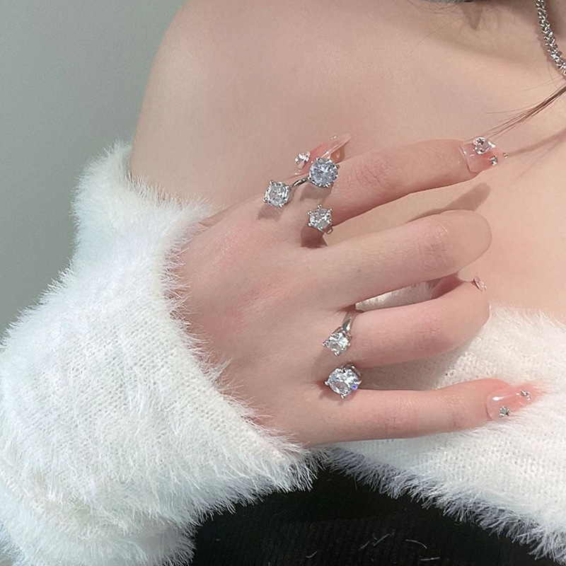 ins High-end, light luxury, super sparkling zircon open ring, feminine, goddess-like, simple, asymmetrical, versatile food ring full figure