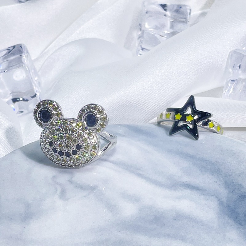 A niche design sense, star-shaped color-blocking glazed open ring, a sweet and cool frog for women, exquisite, fashionable and individual food ring trend details Picture