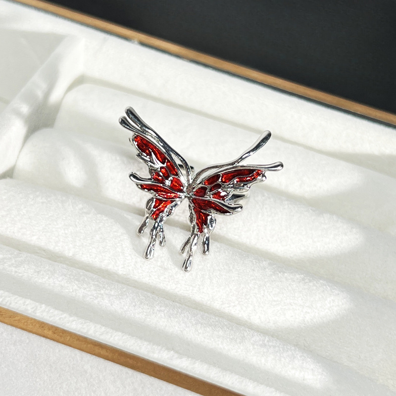 New irregular texture liquid butterfly opening ring for women, sweet and cool red drip glaze, simple and individual, trendy index finger ring Application Scenario