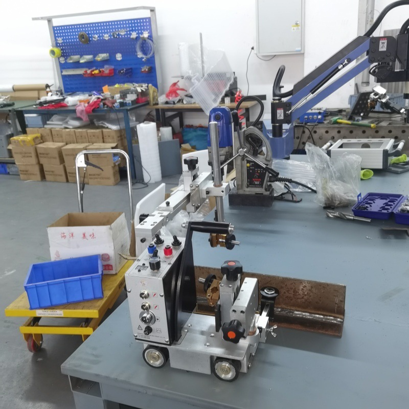 Double-gun automatic welding trolley for shipyard deck steel structure reinforcement plate T-shaped double-gun fillet welding trolley and MIG welding trolley details Picture