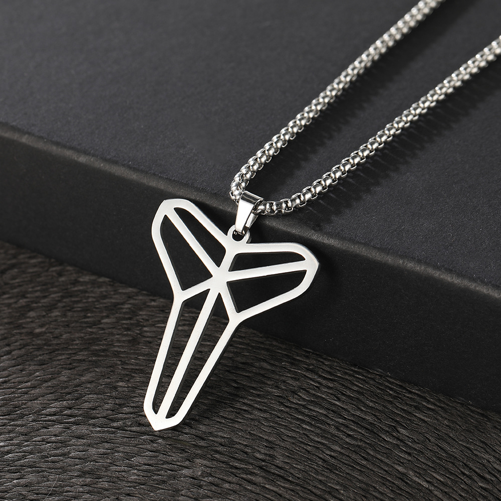 New 2D anime and game peripheral titanium steel pendant for men and women, cartoon hip-hop personality titanium steel necklace Application Scenario