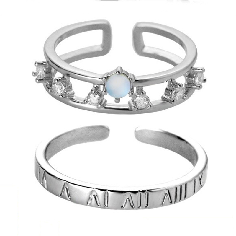A digital Roman numeral double-layer diamond zircon ring, a niche design for women, exudes a sense of high-end fashion and individuality, and is versatile full figure