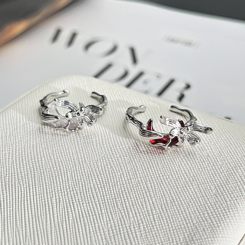 Simple and individual, cold style moon butterfly ring, adjustable for women, sweet, cool, exquisite, versatile, fashionable and niche index finger ring details Picture