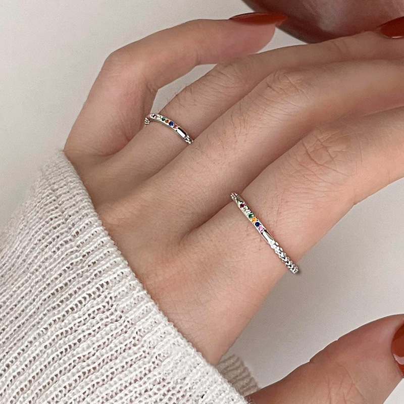 The small colored diamond zircon rainbow open ring is a unique design for women, with a high-end and individual style. It can be stacked to make the hand look slender and simple Specification drawing