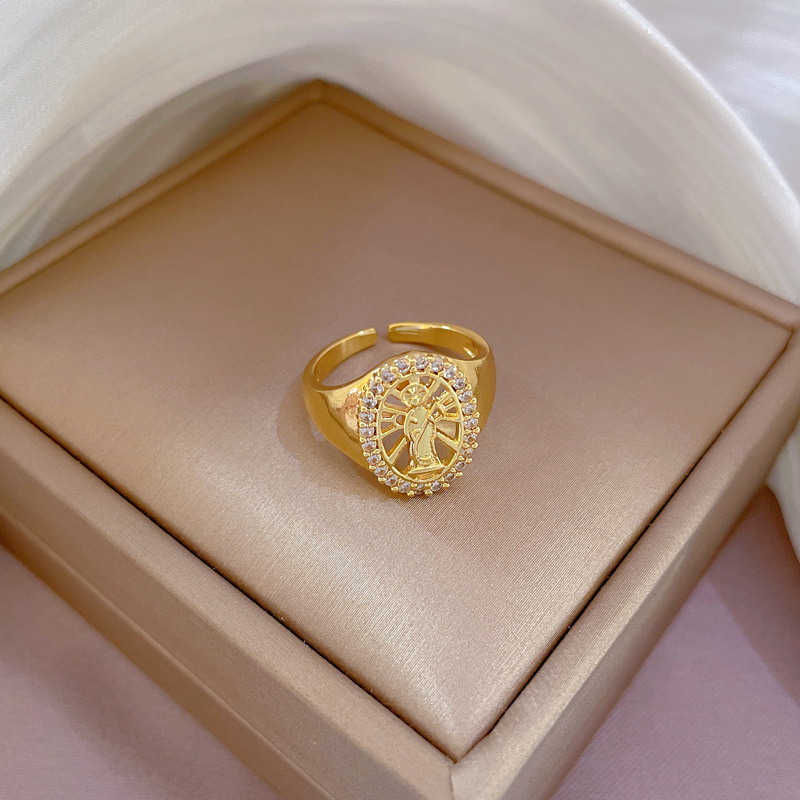 【 Real Gold 】 Cross-border Queen Scythe Ring with Adjustable opening, simple jewelry, Japanese-style ring couple rings Application Scenario