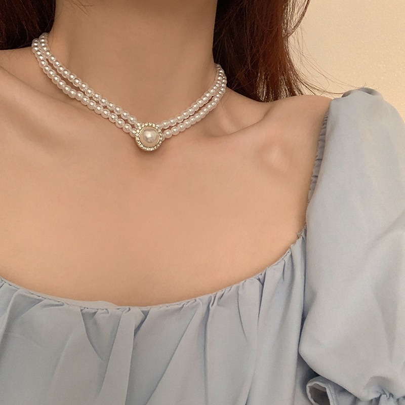 Double-layer pearl necklace, women's light luxury and niche style, collarbone chain design sense, 2023 new trend full figure