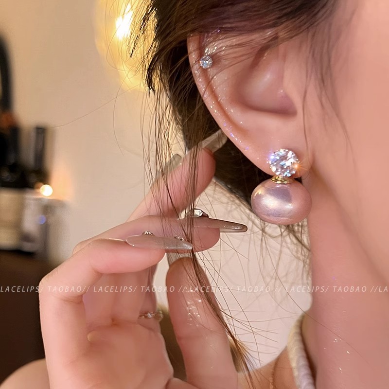 High-end French elegance, sparkling diamond pearl stud earrings for women, 2024 new bestseller, light luxury earrings, simple and versatile earrings Application Scenario