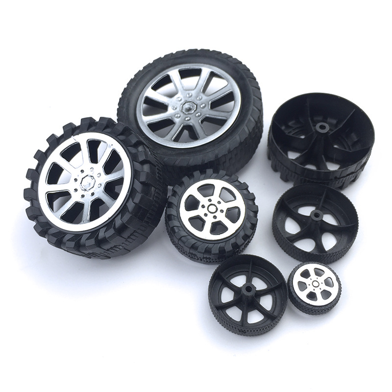 Model four-wheel drive vehicles, plastic wheels, multi-specification tires, model wheel accessories, DIY technology production Application Scenario