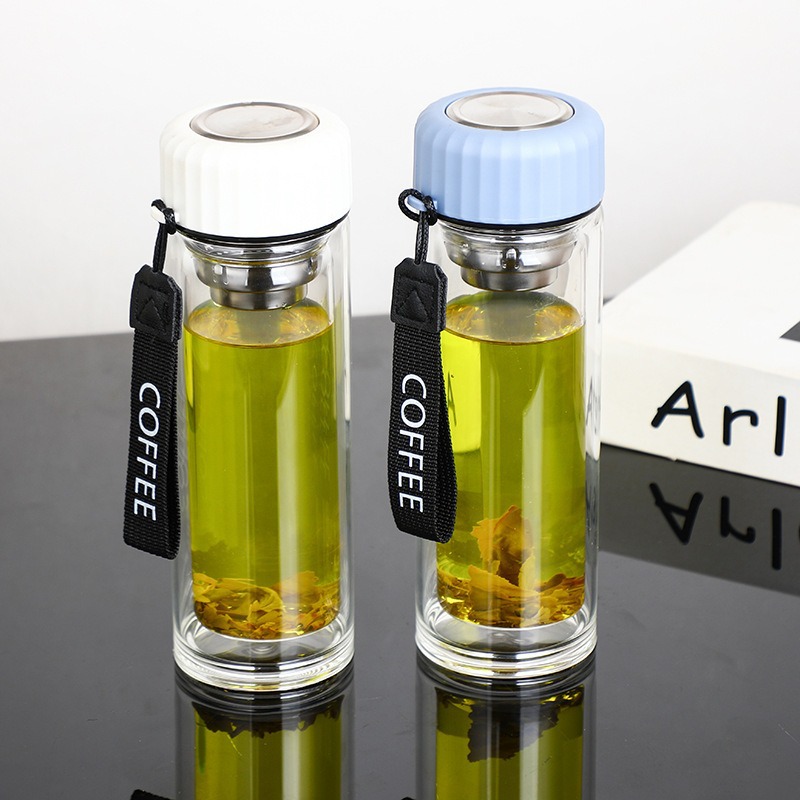 Double-layer glass cup with tea strout, high-temperature resistant household tea brewing cup, heat-insulating office water cup, high borosilicate car cup Application Scenario