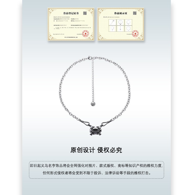 Original black square diamond necklace, female hip-hop sweet and cool spice girl style collarbone chain, simple and high-end, cold style necklace Application Scenario