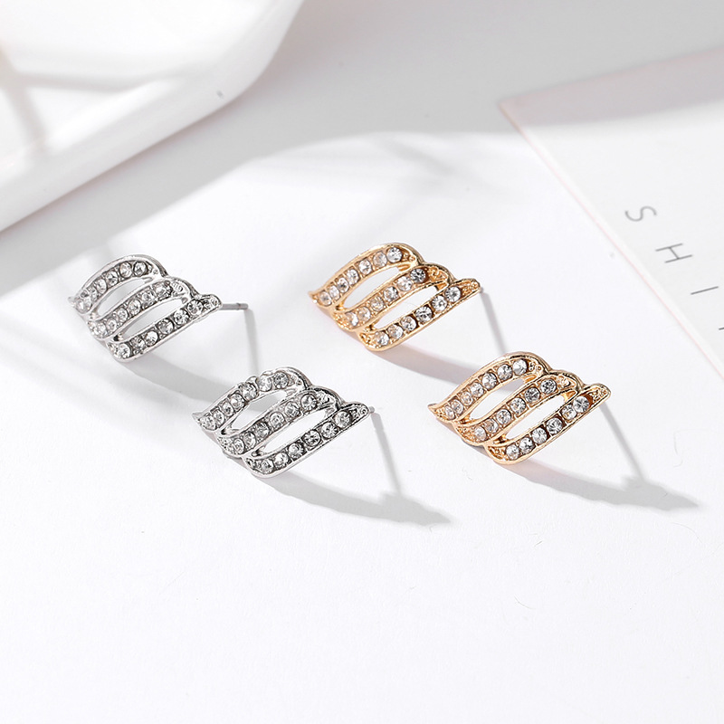 Cross-border best-selling jewelry OL fashionable and elegant earrings Angel Wing Earrings Feather Diamond Stud earrings wholesale for women Specification drawing