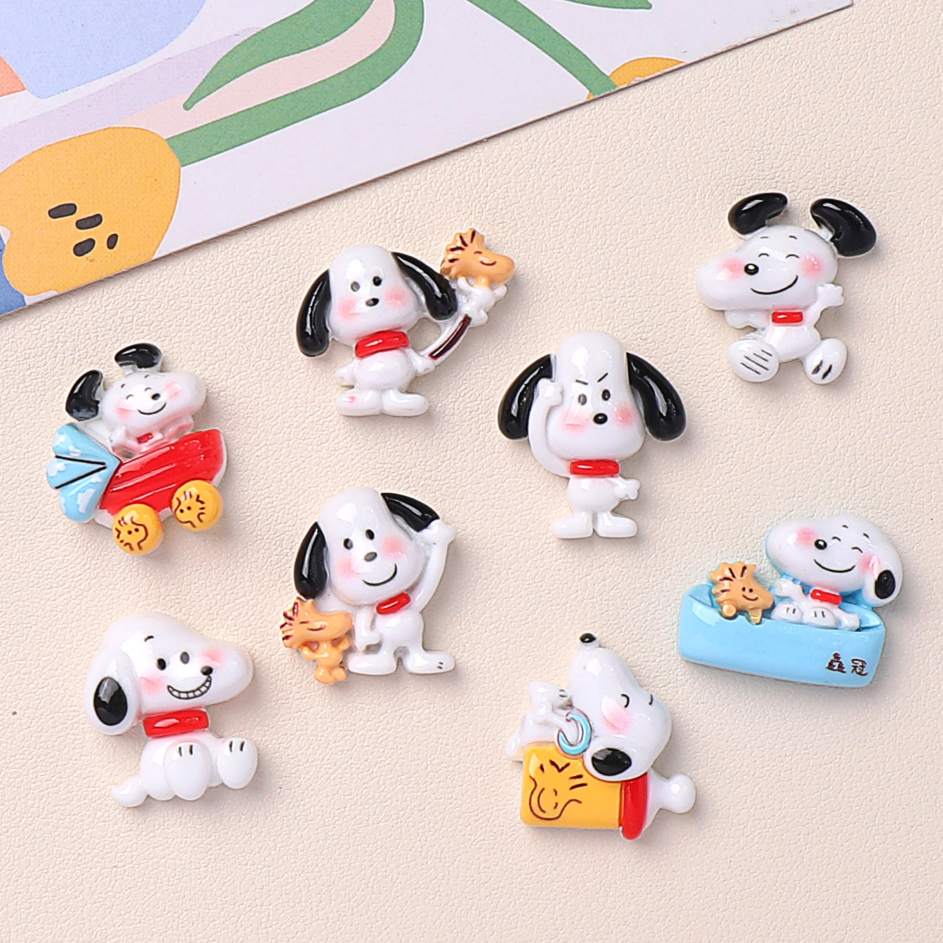 Shiny and playful little puppy resin cartoon trinkets, diy hair clips, headwear, phone cases and accessory materials batch Specification drawing