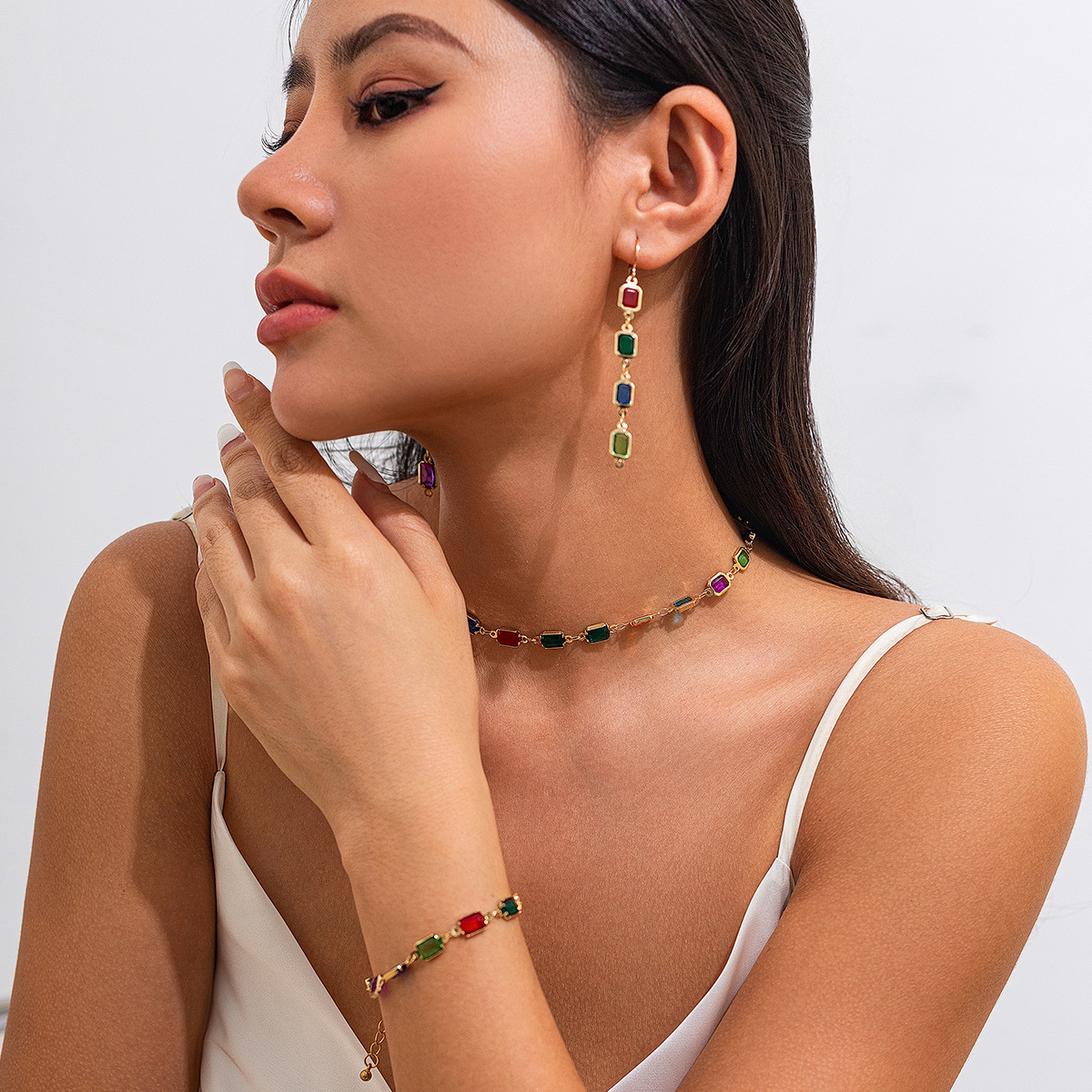 European and American cross-border jewelry, fashionable colorful crystal diamond-encrusted pendant necklace, high-end handcrafted beaded collarbone chain full figure