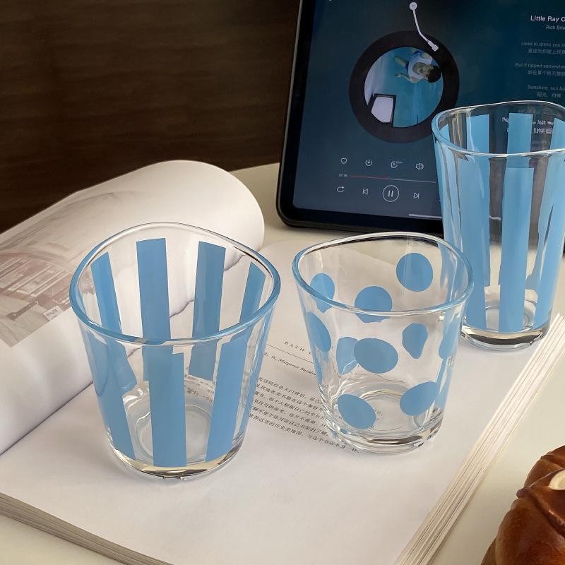 Homemade retro and fresh ins glass cups, blue striped polka dot irregular water cups, milk cups, niche and simple full figure
