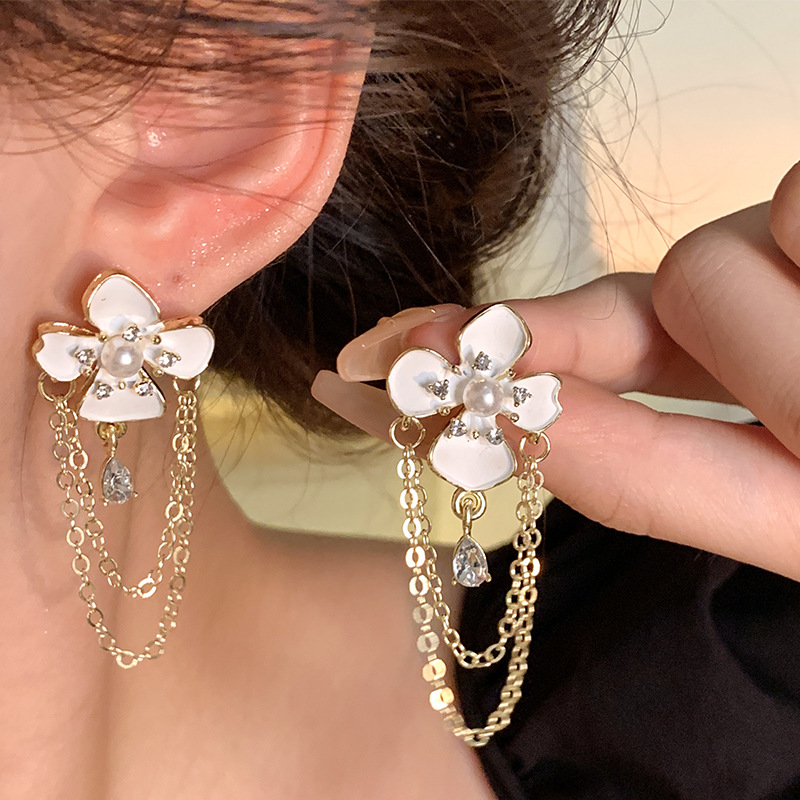 S925 Silver Needle Pearl Flower Tassel Earrings for women, a light luxury and high-end look, versatile and exquisite zircon stud earrings, a stylish and elegant accessory details Picture