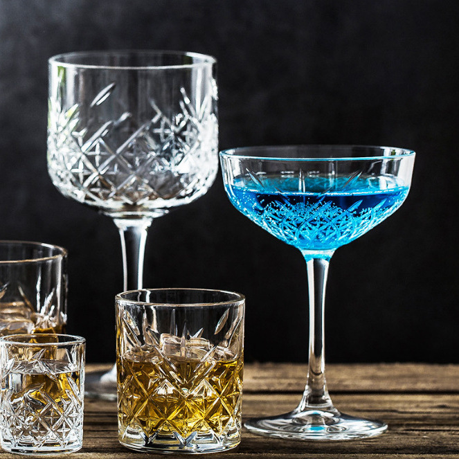 Imported glass champagne glasses, European tall glasses, home creative sparkling wine glasses, sparkling wine glasses, sweet wine cocktail glasses full figure