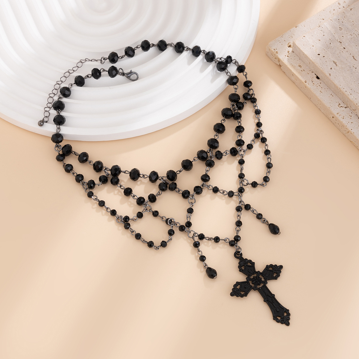European and American cross-border accessories punk beaded choker tassel chain girls Halloween party imitation gemstone handmade necklaces Application Scenario